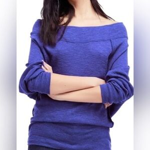 We the Free People Women’s Small Blue Palisades Off cold Shoulder Knit Top shirt